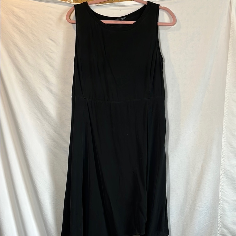 Silk Elegant Black Sleeveless Dress